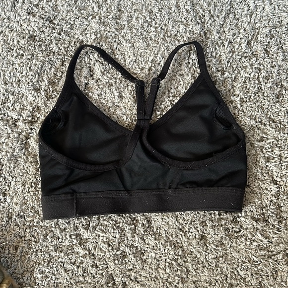Nike Sports Bra Bundle - Picture 3 of 7